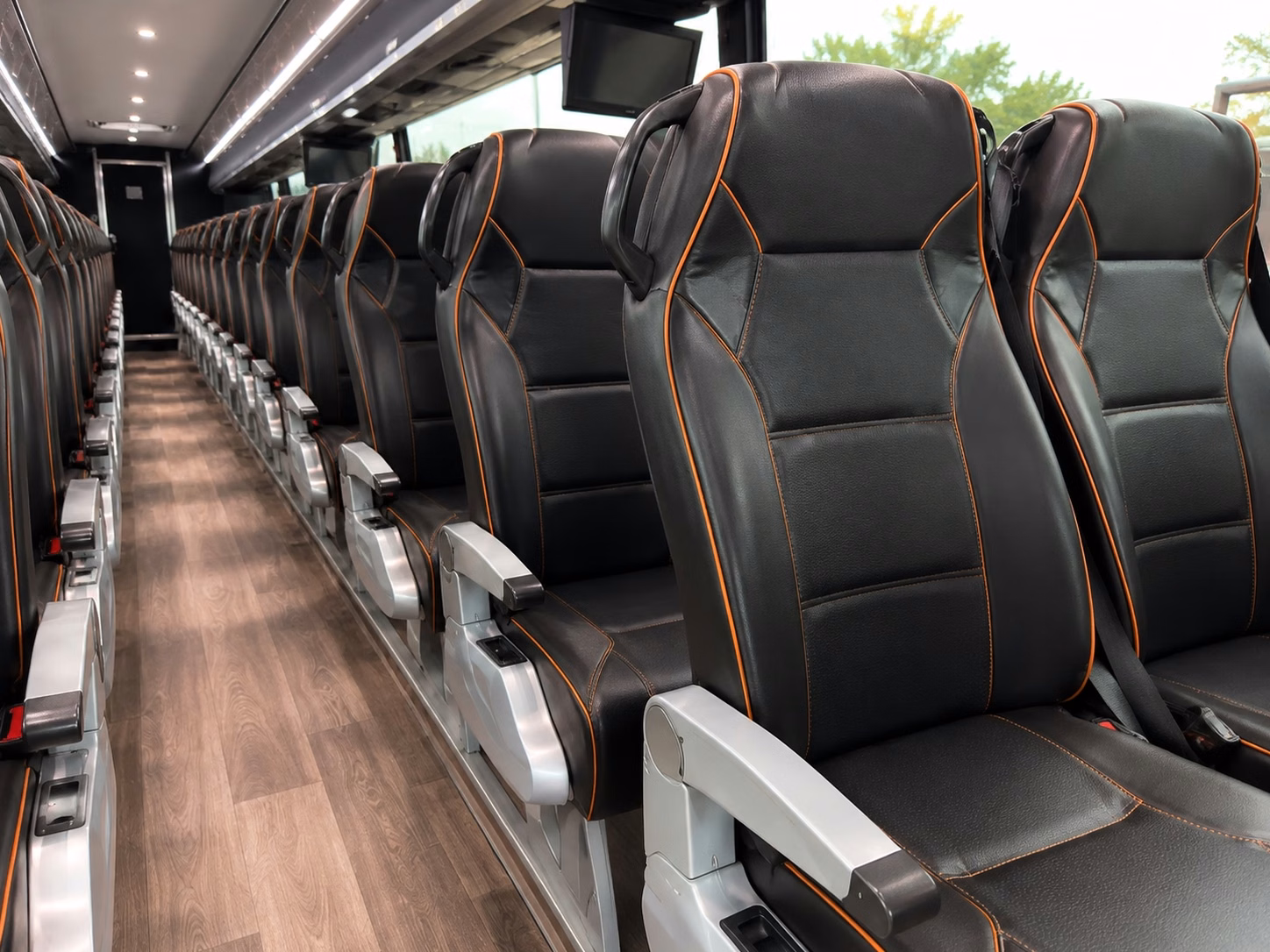find the right bus for lee s summit independence and blue springs prom groups