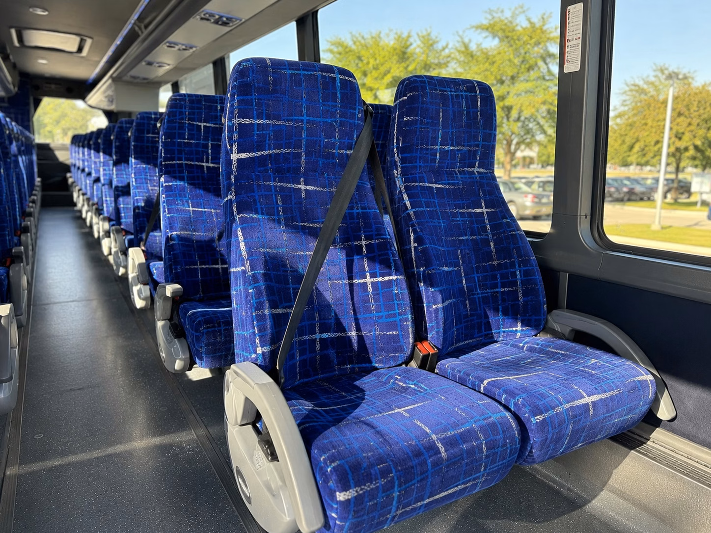 royals game shuttles and kauffman stadium transportation in kansas city